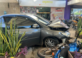 Carro descontrolado invade posto de combustíveis e atinge diversos veículos na zona Leste de Teresina; VÍDEO!