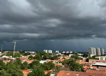 Chuva em São Raimundo Nonato reforça previsão de temporais no sul do Piauí durante o fim de semana e feriado