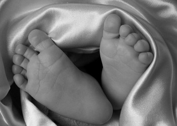 Bebê de apenas 2 meses é levado sem vida à UBS no Piauí; familiar alega que criança teria se engasgado