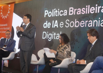 Em lançamento nacional do SoberanIA, Rafael Fonteles defende autonomia digital para proteção de dados públicos