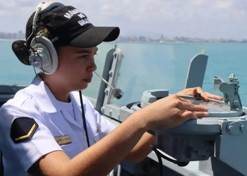 Voluntárias ingressam no serviço militar inicial feminino