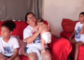 Avó de crianças órfãs após acidente que vitimou casal em Teresina pede ajuda para comprar casa; VÍDEO!