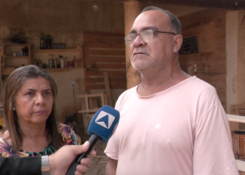 Em Teresina, marceneiro e esposa pedem ajuda para comprar máquinas que constroem móveis de paletes