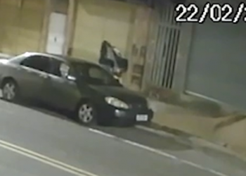 Câmera de segurança registra homem arrombando e furtando loja de roupas em Teresina; prejuízo de R$ 40 mil