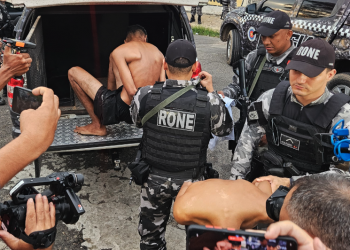 Homens são presos e adolescentes apreendidos durante ação policial na zona Norte de Teresina