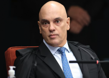 Moraes vota por Zambelli pegar 10 anos de prisão por invasão ao CNJ