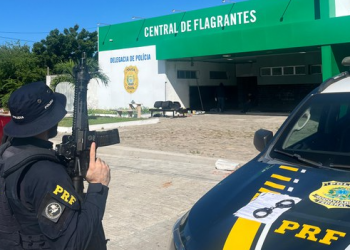 Homem com mandado de prisão em aberto por roubo majorado é preso pela PRF em Parnaíba, no Piauí