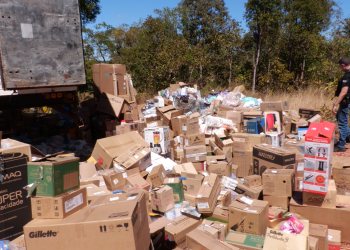 Carreta abandonada com carga é encontrada em Timon; polícia investiga roubo e possíveis produtos furtados