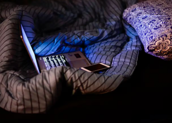 Buscas por remédios para dormir sem receita crescem 1.450% nos últimos cinco anos, diz pesquisa