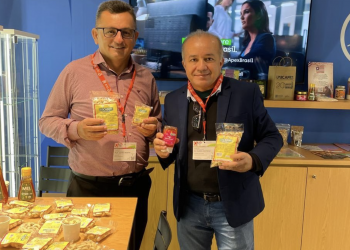 Mel e castanha da agricultura familiar do Piauí são destaques na maior feira de alimentos do mundo, na Alemanha