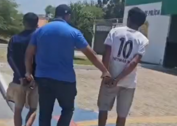 Dois homens são presos por tráfico de drogas ao realizarem “delivery” de entorpecentes no litoral do Piauí