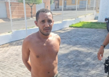 Homem é preso suspeito de agredir companheira após ela negar dinheiro para comprar drogas em Teresina
