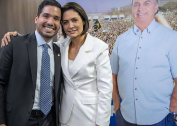 ‘Bolsonaro de papelão’ é estratégia do PL para presença em campanhas