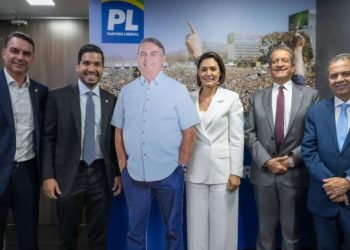 Eleições 2026: Lula sobe o tom enquanto a direita aposta em ‘Bolsonaro de papelão’