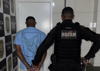 PM cumpre mandado de apreensão contra adolescente por ato infracional análogo ao crime de roubo em Teresina