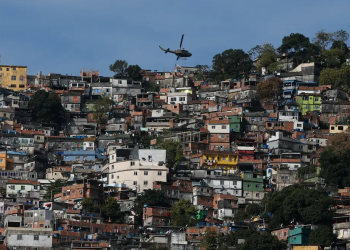 Brasil tem 16,4 milhões de moradores de favelas em 12.348 comunidades do tipo, revela IBGE