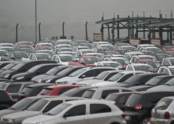 Vendas de automóveis e comerciais leves devem crescer 3% em 2026