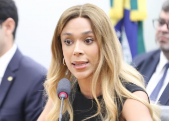 Ministério das Comunicações analisa denúncia de Hilton contra Ratinho