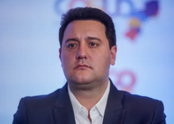 Ratinho Jr. desiste de candidatura à Presidência e seguirá no governo do Paraná