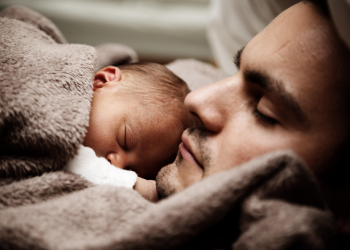 Licença-paternidade: Lula sanciona lei que aumentará direito para até 20 dias