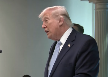 Trump anuncia cessar-fogo com Irã e suspende ataques por duas semanas