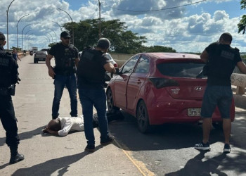 Operação policial flagra entrega de drogas e suspeito de tráfico é preso na zona Sul de Teresina