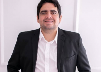 Prefeitura de Cajueiro da Praia volta a entra na mira por suspeita de servidor receber salário sem trabalhar