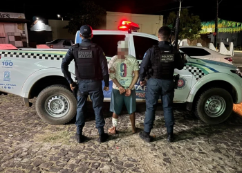 Homem é preso após atacar e ferir familiares com facão no Piauí; apresentava sinais de embriaguez