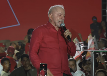 Em Teresina, Lula se emociona ao relembrar infância e dificuldades da mãe para criar 8 filhos; VÍDEO!