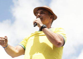 Flávio Bolsonaro mira estados do Nordeste, com exceção do Piauí, estado que mais deu votos a Lula em 2022