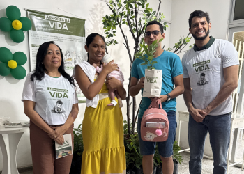 Projeto Árvore da Vida já entregou 552 mudas frutíferas a famílias nas maternidades de Teresina