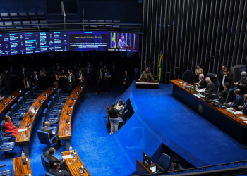 Governo tenta aprovar fim da 6x1 e PEC da Segurança no Senado nesta quarta-feira (14)