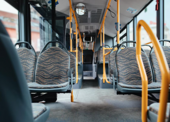 Piauí assegura transporte intermunicipal gratuito para eleitores no 2º turno, conforme legislação eleitoral