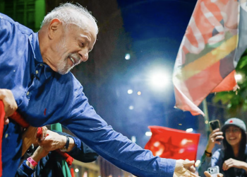 Lula vira em Minas, amplia liderança no Nordeste e ganha em 13 estados; Flávio tem mais votos em 14