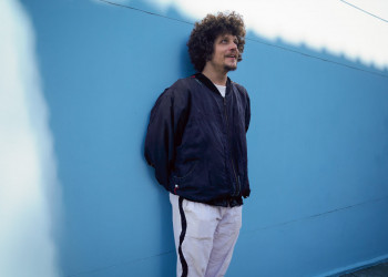 Seis e Meia encerra programação do primeiro semestre com show de Chico Chico em Teresina