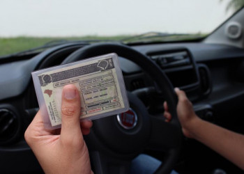 Detran alerta para golpe usando falsos anúncios da CNH Social pela internet no Piauí; entenda