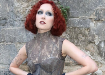 Quem é Chappell Roan, cantora do Lollapalooza envolvida em treta com Jorginho, do Flamengo