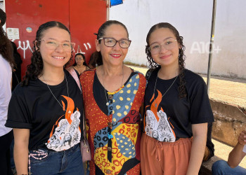 Mãe e filhas gêmeas fazem provas do Enem 2024 na mesma sala, em Teresina: “estudamos juntas”