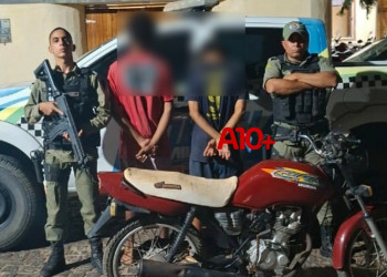 Após perseguição, Polícia Militar captura dupla suspeita de furtar motocicleta no interior do Piauí