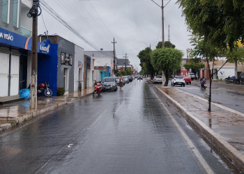 Instituto de Meteorologia aponta previsão de mais chuvas com ventos intensos para quase todo Piauí