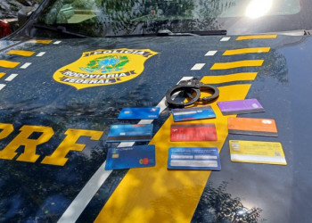 Dupla é presa pela PRF após aplicar golpe financeiro contra idoso no interior do Piauí