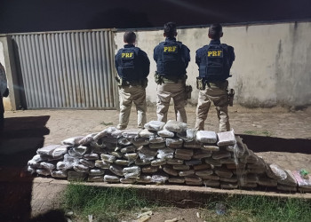 Polícia Rodoviária Federal apreende 100kg de supermaconha e prende duas pessoas na BR-316, Piauí