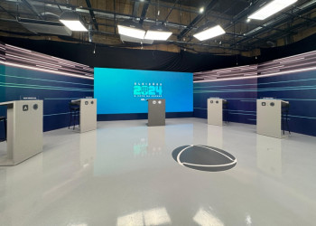 Debate da TV Antena 10 é marcado por confronto direto de candidatos e acusações; confira como foi