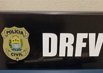 Polícia prende homem e apreende adolescente suspeitos de roubarem motocicletas em Teresina
