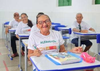Seduc realiza pagamento de bolsa para mais de 3 mil estudantes do Alfabetiza Piauí
