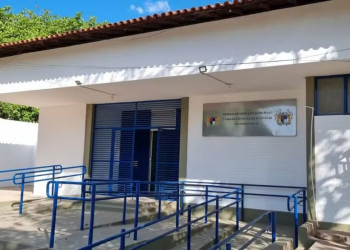 Adolescente de 14 anos é apreendida após ameaçar professores e assistente social em Teresina; menor diz que colabora com facção