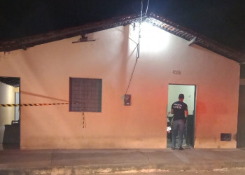 Homem é morto com diversos disparos de arma de fogo em residência na zona Norte de Teresina