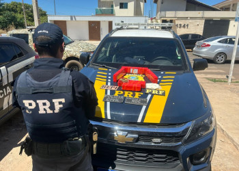 PRF e PM apreendem mais de 4kg de drogas escondidas debaixo de banco de passageiro de carro no Piauí