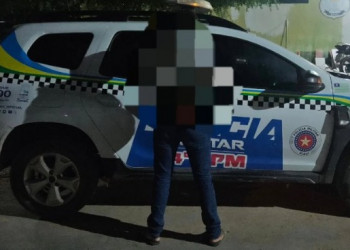 Homem é preso ao ser flagrado por policiais conduzindo moto embriagado no interior do Piauí