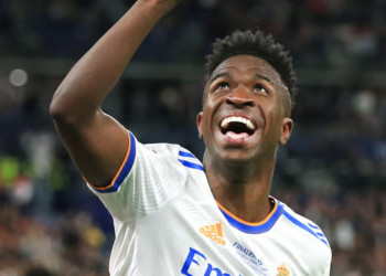 Vini Jr. desabafa após chances perdidas e admite: ‘Não posso falhar tanto’
